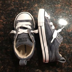 Toddler converse size 7